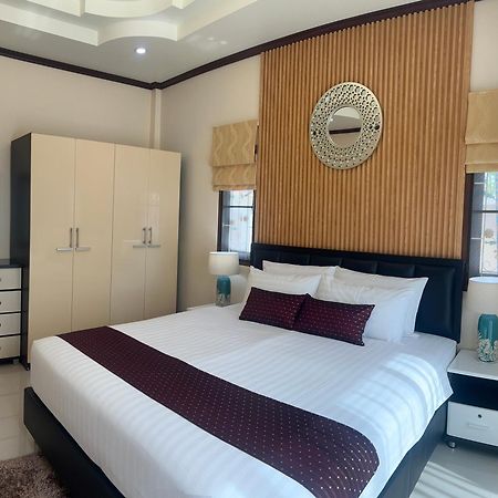 Malinee Villa Phuket Bang Tao Beach  Eksteriør billede